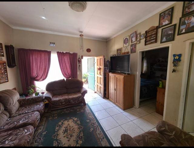 2 BEDROOM TOWNHOUSE FOR SALE IN KOOKRUS